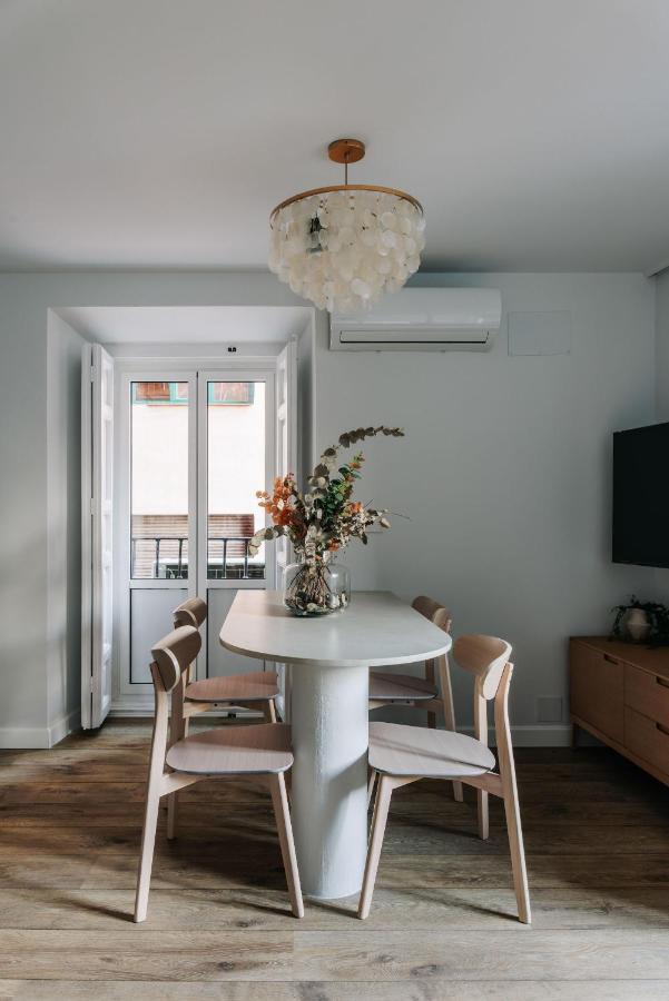 Beautiful Apartment In The Heart Of Madrid Exterior photo