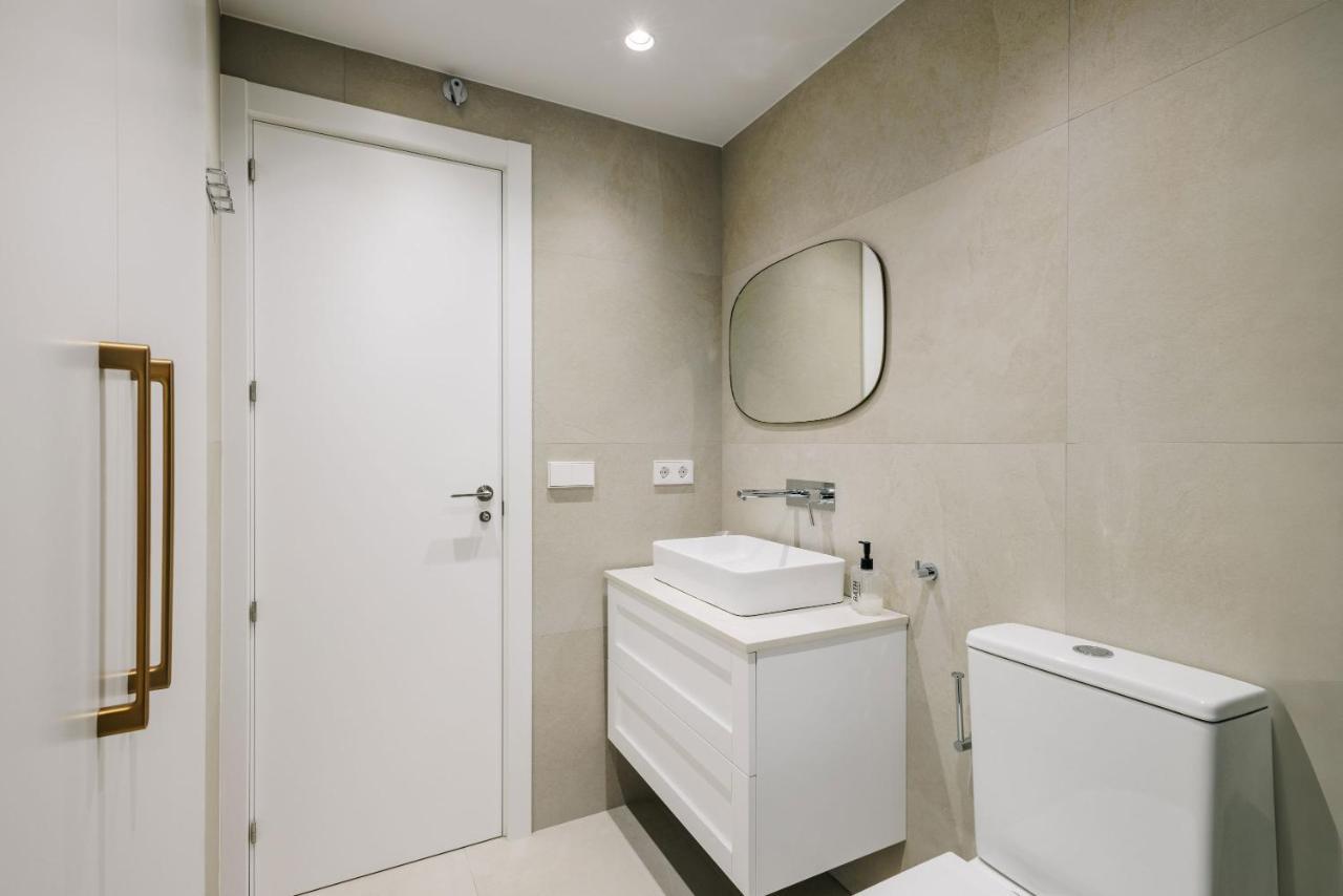 Beautiful Apartment In The Heart Of Madrid Exterior photo